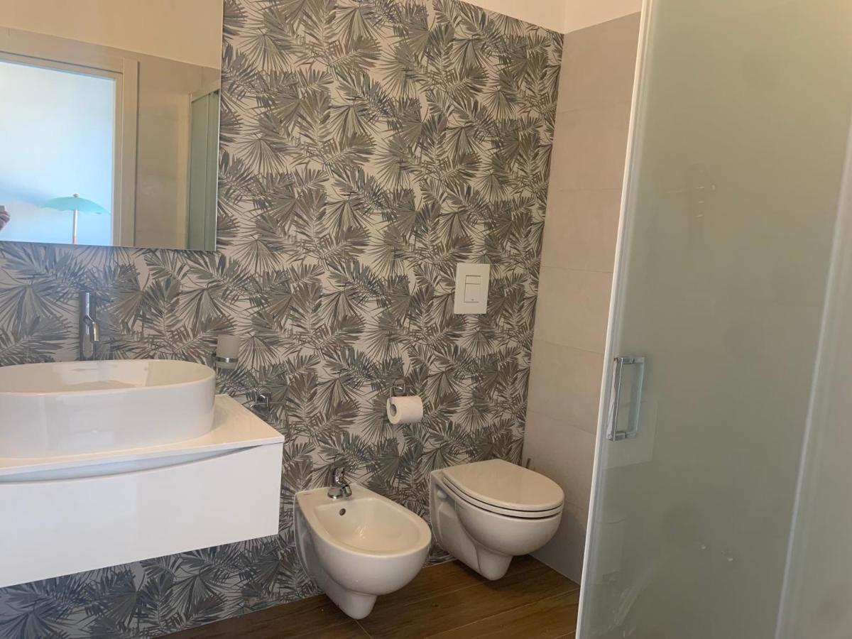 Colombo Apartment E Room เวียสเต ภายนอก รูปภาพ