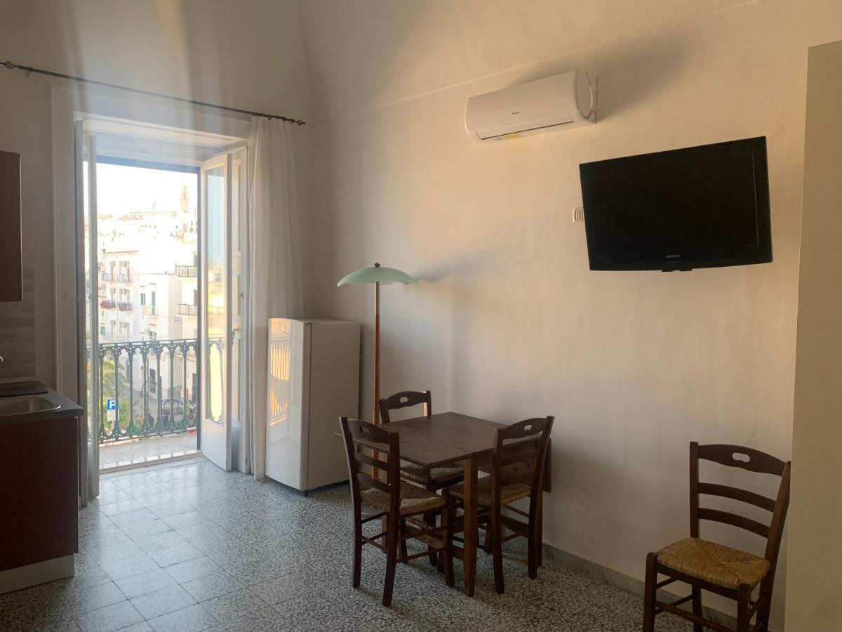 Colombo Apartment E Room เวียสเต ภายนอก รูปภาพ