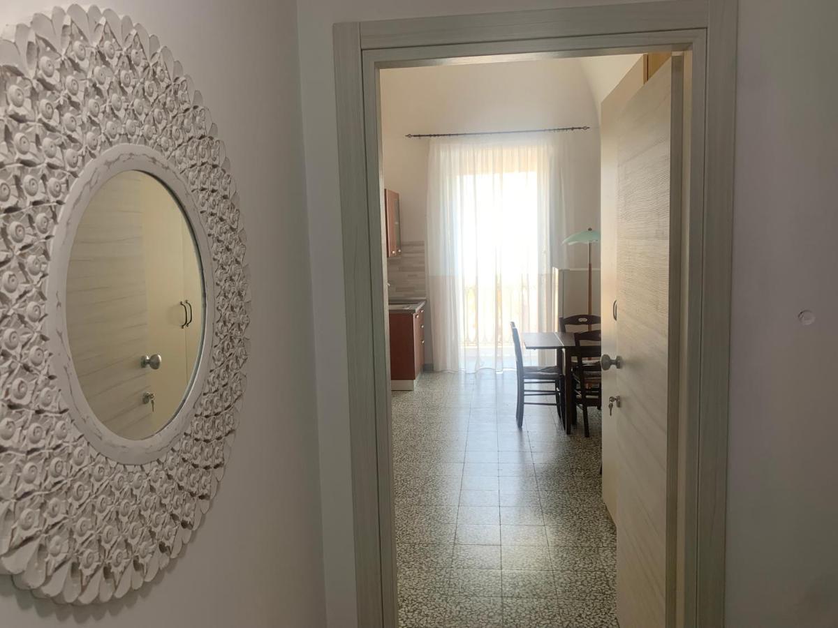 Colombo Apartment E Room เวียสเต ภายนอก รูปภาพ