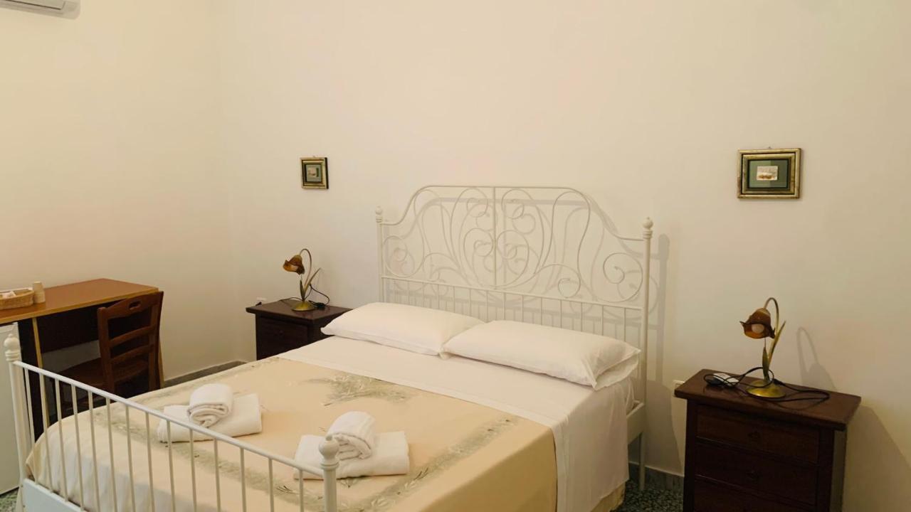 Colombo Apartment E Room เวียสเต ภายนอก รูปภาพ