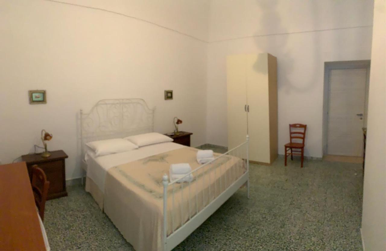 Colombo Apartment E Room เวียสเต ภายนอก รูปภาพ