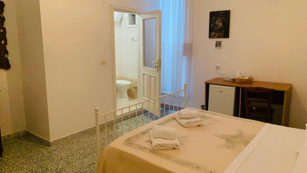 Colombo Apartment E Room เวียสเต ภายนอก รูปภาพ