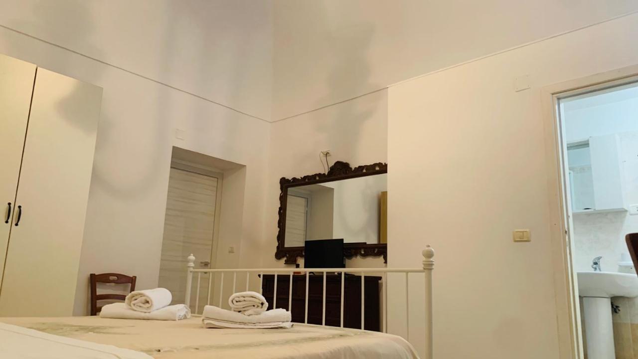Colombo Apartment E Room เวียสเต ภายนอก รูปภาพ